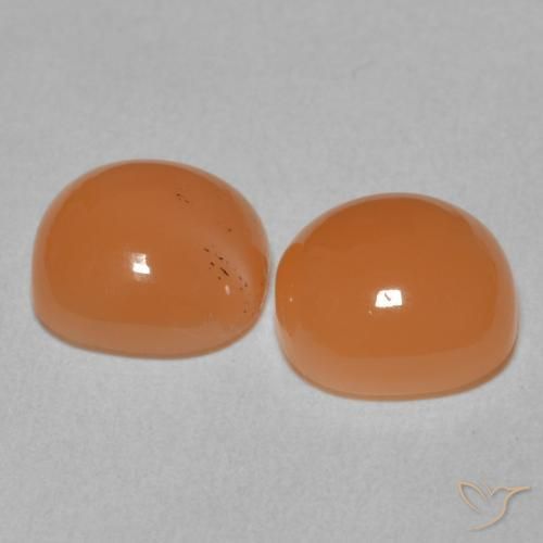 4.28克拉天然月长石，软垫，半透明