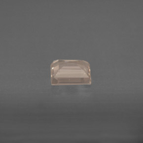 0.64克拉天然粉色摩根石，长方形切工，5.6×5.2毫米，VS