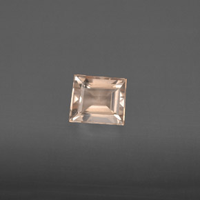 0.80克拉天然粉色摩根石，长方形切工，5.9×5.1毫米，VS