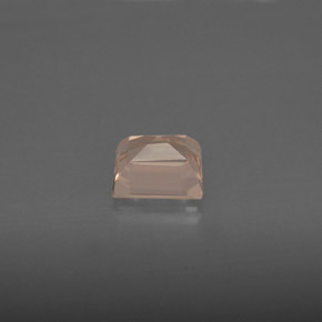 0.80克拉天然粉色摩根石，长方形切工，5.9×5.1毫米，VS