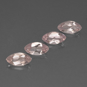 天然粉色摩根石，马眼形，7.9×4.1毫米，VVS