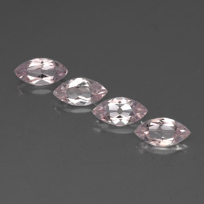 天然粉色摩根石，马眼形，8.1×4.1毫米，VVS