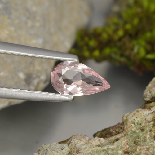 0.47克拉天然铯绿柱石，梨形，VVS-VS