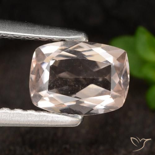 0.71ct 天然 中浅粉色 铯绿柱石, 软垫, VVS-VS