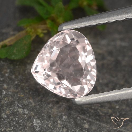 0.67ct 天然 火烈鸟粉色 铯绿柱石, 梨形, VS
