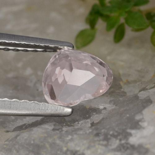 0.70克拉天然粉色摩根石，心形，5.5×6.4毫米，VVS