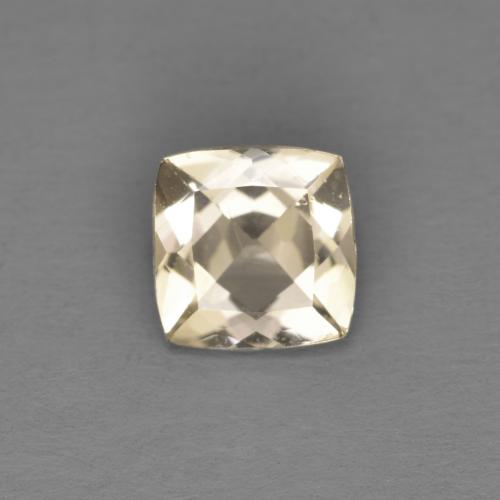 0.68克拉天然金色摩根石，垫形剪裁，5.9×5.9毫米，VS