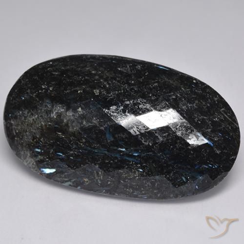 47.12ct 天然 黑色带蓝色闪光 Nuummite, 椭圆形, 不透明