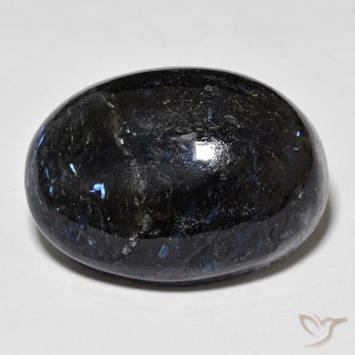 28.34ct 天然 黑色带蓝色闪光 努米特, 椭圆形, 不透明