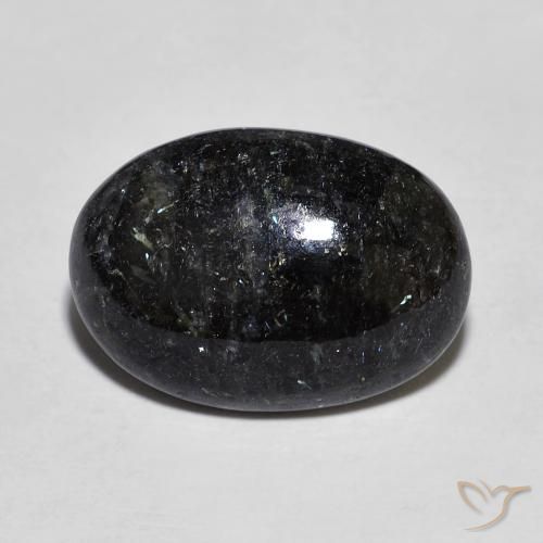 9.38克拉天然Nuummite，椭圆形，不透明