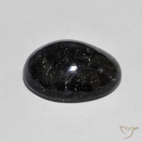 8.46克拉天然Nuummite，椭圆形，不透明