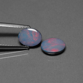 克拉天然蛋白石双峰，椭圆形切割，不透明