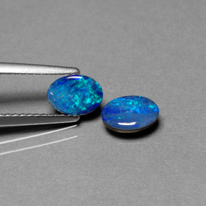 克拉天然蛋白石双峰，椭圆形切割，不透明