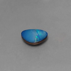 1.28克拉天然多色欧泊拼合石，异形，10.4×8.1毫米，不透明