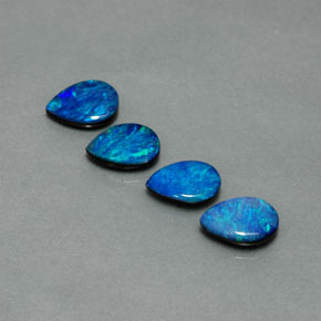 克拉天然蛋白石双峰，梨形，不透明