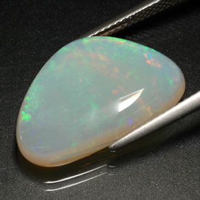 9.05克拉天然多色欧泊，透明，20.8×13.8毫米，透明/半透明