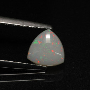 0.58克拉天然多色欧泊，透明，7.1×7毫米，透明/半透明