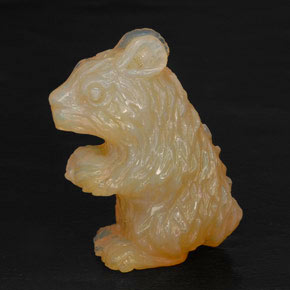 31.11克拉天然多色欧泊，异形，29.5×18.6毫米，不透明