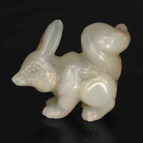 31.78克拉天然多色欧泊，异形，27.4×23.5毫米，不透明