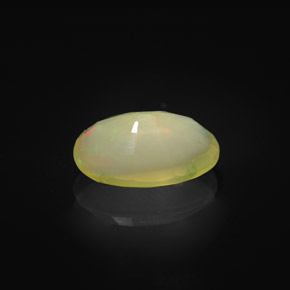 1.52克拉天然多色欧泊，椭圆形切割，10.2×7.2毫米，半透明