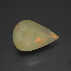 4.14克拉天然多色欧泊，梨形，14.8×9.8毫米，半透明