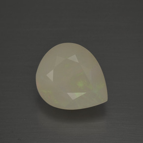 2.58克拉天然多色欧泊，梨形，11.4×9.9毫米，半透明