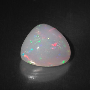 5.83克拉天然多色欧泊，三角形，12.8×11.9毫米，不透明
