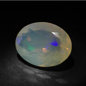 3.63克拉天然多色欧泊，椭圆形切割，14.2×10.8毫米，透明