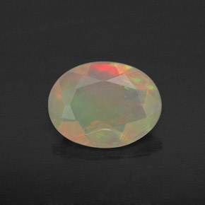 0.69克拉天然多色欧泊，透明，8.1×6.3毫米，透明/半透明