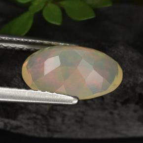 1.55克拉天然多色欧泊，椭圆形切割，10.8×7.4毫米，半透明