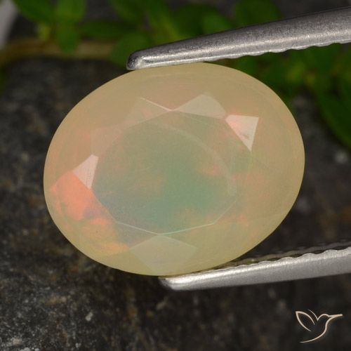 1.54ct 天然 彩色 蛋白石, 椭圆形, 半透明