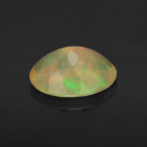 1.36克拉天然多色欧泊，透明，10.1×8毫米，透明/半透明