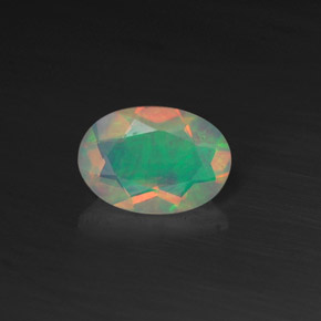 0.44克拉天然多色欧泊，椭圆形切割，7.1×5毫米，透明