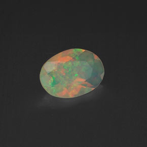 0.37克拉天然多色欧泊，透明，6.9×5毫米，透明/半透明