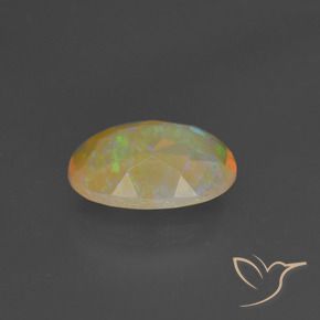 1.07克拉天然蛋白石，椭圆形，半透明
