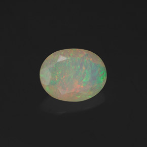 0.98克拉天然多色欧泊，透明，9×7.1毫米，透明/半透明