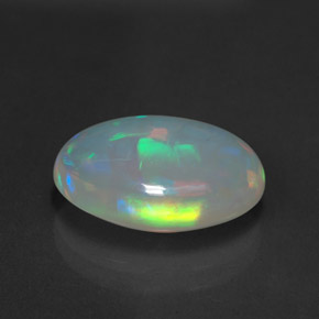 3.97克拉天然多色欧泊，椭圆形切割，14.9×10.5毫米，透明