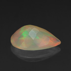 1.84克拉天然多色欧泊，梨形，12.2×8.1毫米，透明