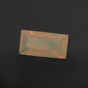 1.55克拉天然欧泊，透明，透明/半透明