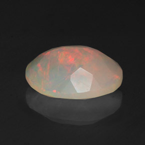 1.57克拉天然多色欧泊，透明，10×8.1毫米，透明/半透明
