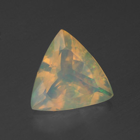 1.29克拉天然多色欧泊，三角形，9.6×9毫米，透明