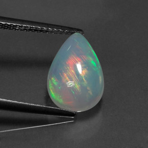 1.92克拉天然多色欧泊，梨形，12.8×8.6毫米，透明