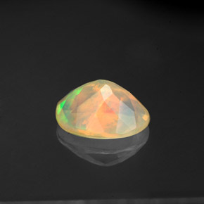 1.22克拉天然多色欧泊，透明，9.2×7.1毫米，透明/半透明