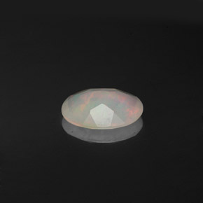 0.78克拉天然多色欧泊，透明，8.8×6.9毫米，透明/半透明