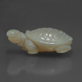 30.13克拉天然多色欧泊，异形，31.6×17.6毫米，不透明