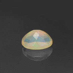 0.96克拉天然多色欧泊，透明，8.1×6.1毫米，透明/半透明
