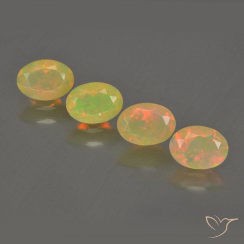 1.87克拉天然蛋白石，椭圆形，透明
