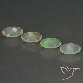 1.31克拉天然蛋白石，椭圆形，透明
