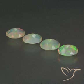 1.69克拉天然蛋白石，椭圆形，透明