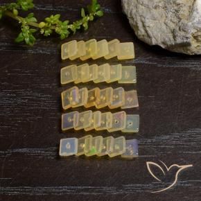 3.56克拉天然蛋白石，正方形，半透明